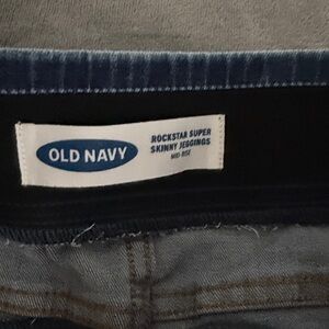 Old Navy women’s  Dark Blue Skinny Jeans